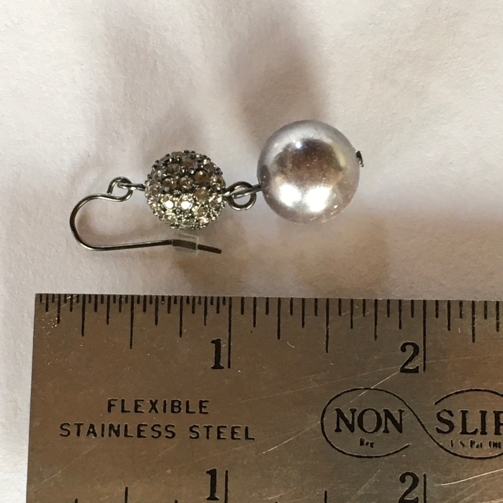 Women’s Drop Earings - Picture 4 of 4